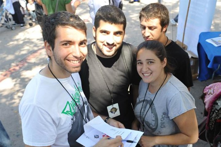 Amazing Los Angeles Race: Small Group Tour and Scavenger Hunt 